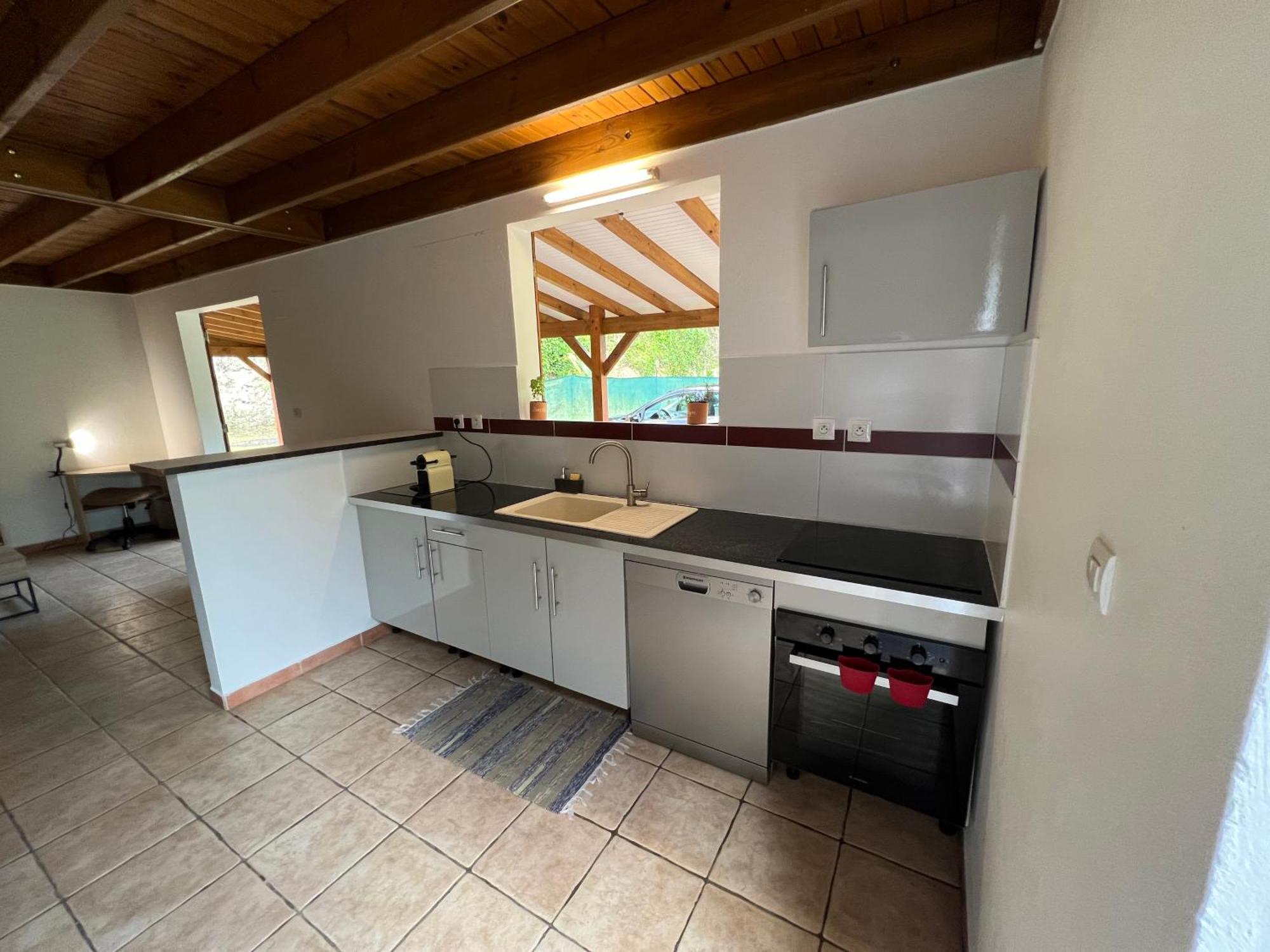 Villa Au Calme Avec Jacuzzi, Villa Le Boursoie Les Abymes Exterior foto